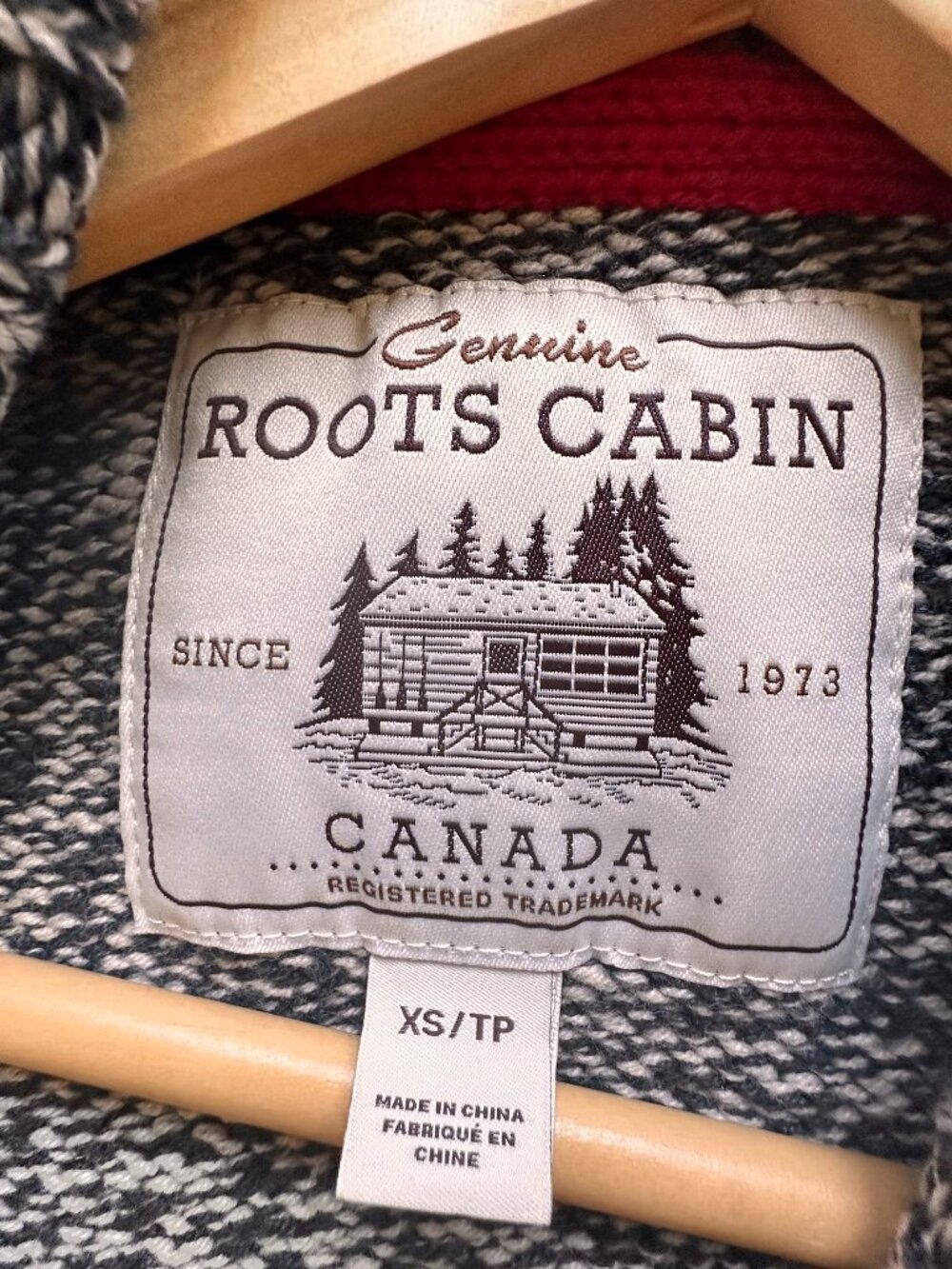 AUTHENTIC Roots Cabin Cardigan Sweater - Size XS/S New! - Picture 3 of 6